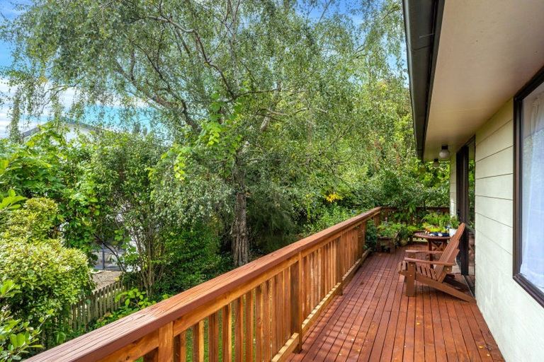 Photo of property in 2 Angle Street, Picton, 7220