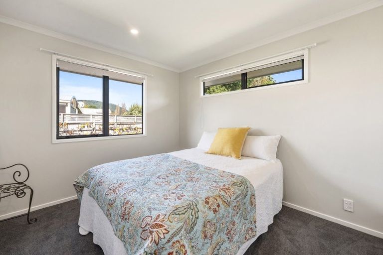 Photo of property in 14 Lakemere Way, Kinloch, Taupo, 3377