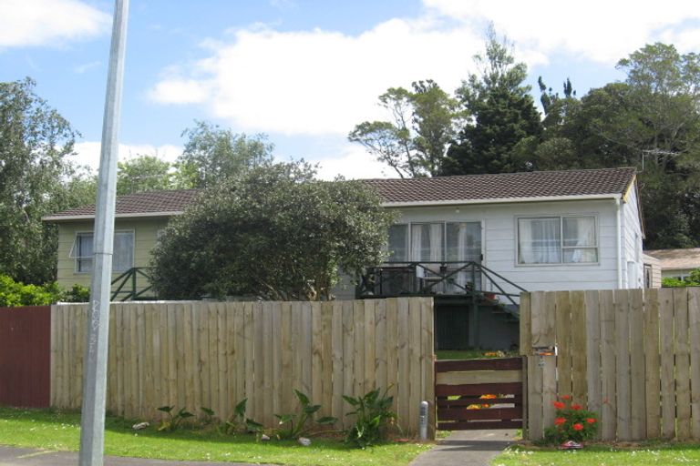 Photo of property in 3/60 Moncrieff Avenue, Clendon Park, Auckland, 2103