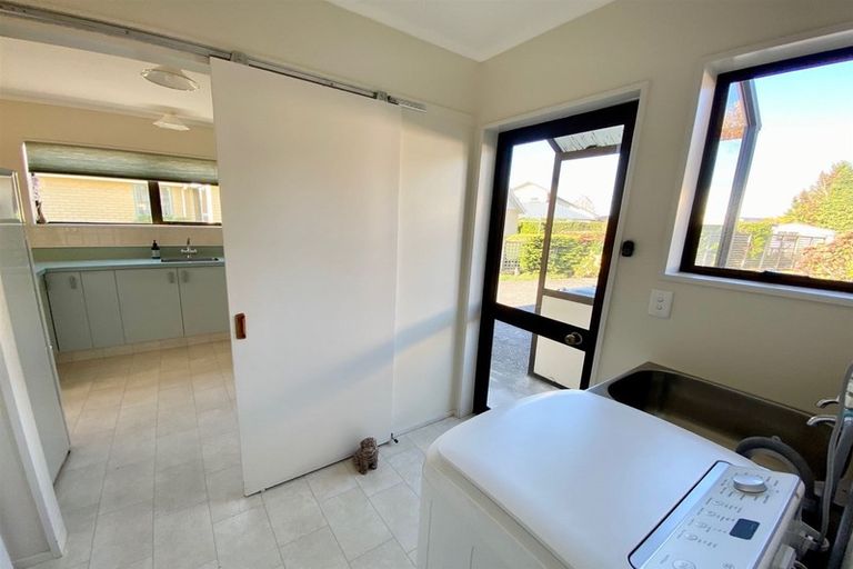 Photo of property in 17 Crossleigh Crescent, Balclutha, 9230