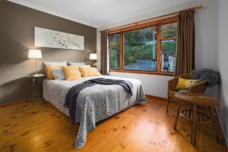 Photo of property in 312 Main Road, Tawa, Wellington, 5028