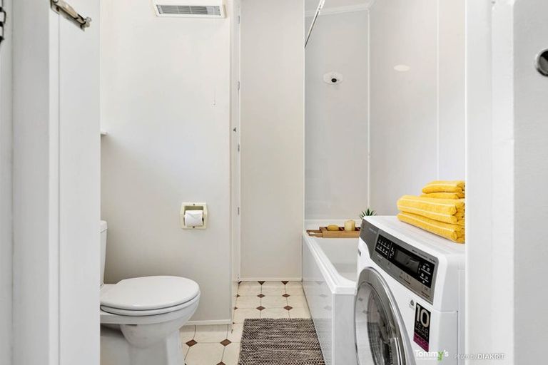 Photo of property in 1/77 Collier Avenue, Karori, Wellington, 6012