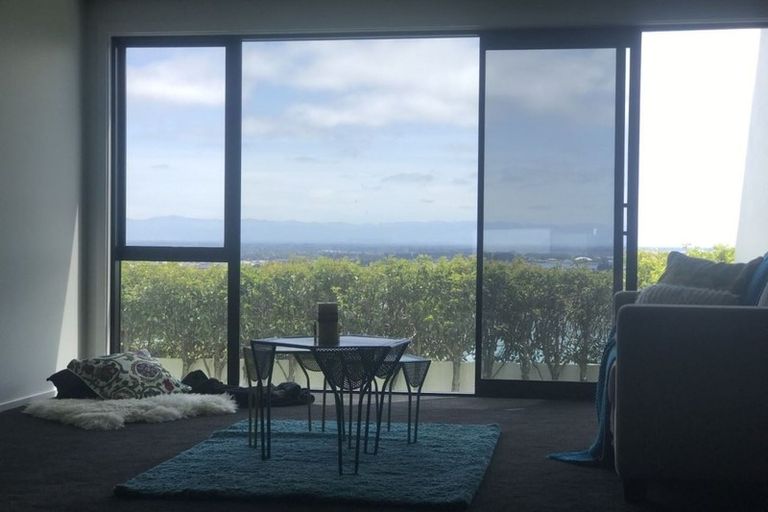 Photo of property in 11b Inverness Lane, Redcliffs, Christchurch, 8081