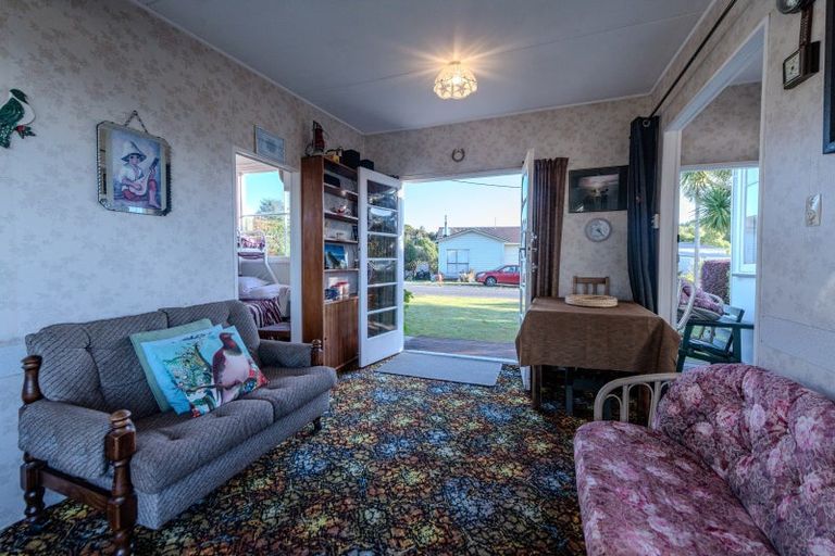 Photo of property in 8 Matai Street, Kaka Point, 9271