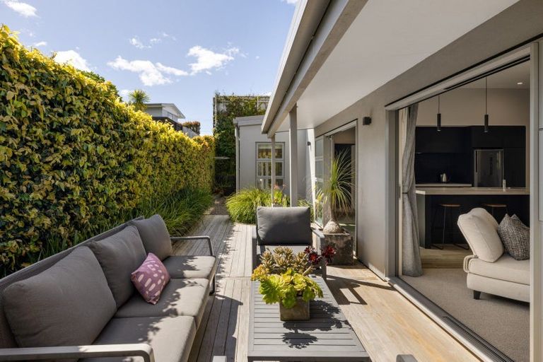 Photo of property in 292a Oceanbeach Road, Mount Maunganui, 3116
