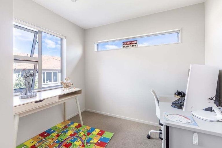 Photo of property in 55a Nautilus Drive, Gulf Harbour, Whangaparaoa, 0930