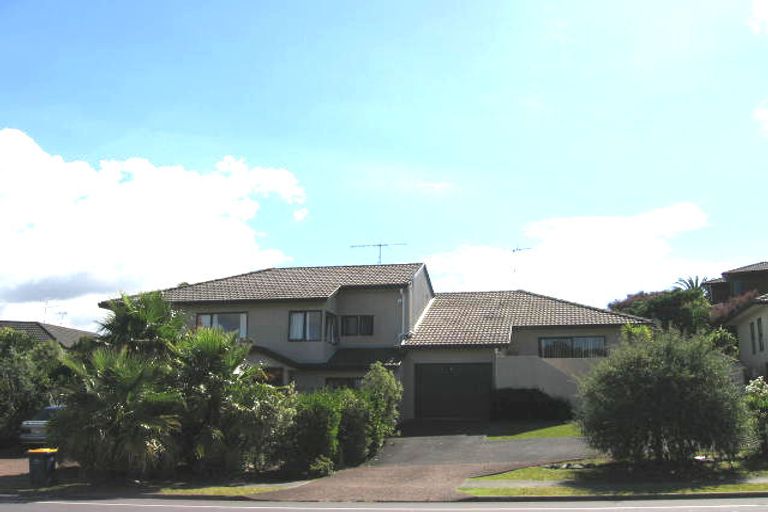 Photo of property in 55 Caribbean Drive, Unsworth Heights, Auckland, 0632