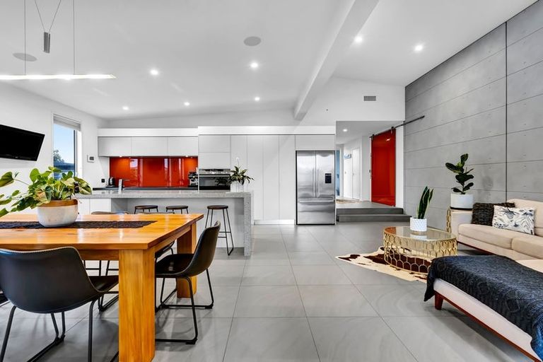 Photo of property in 59 Links Drive, Waiwhakaiho, New Plymouth, 4312