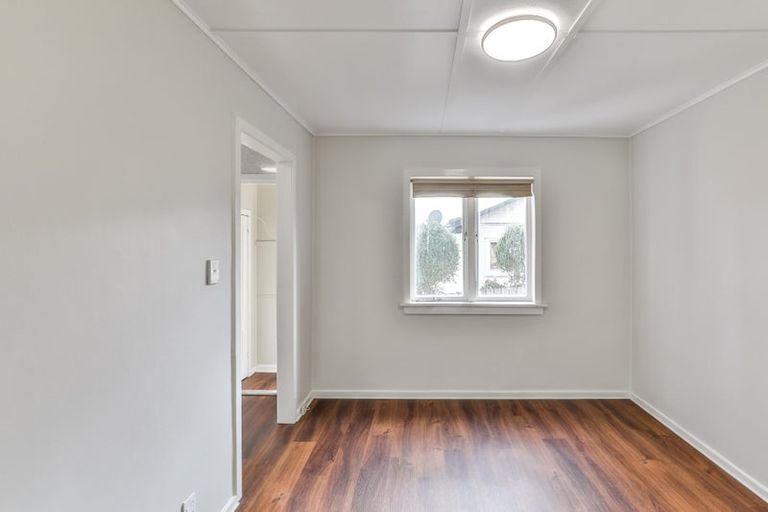 Photo of property in 47 Withers Road, Glen Eden, Auckland, 0602