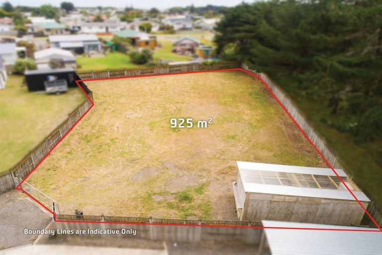 Photo of property in 2a Sandown Avenue, Himatangi Beach, Foxton, 4891