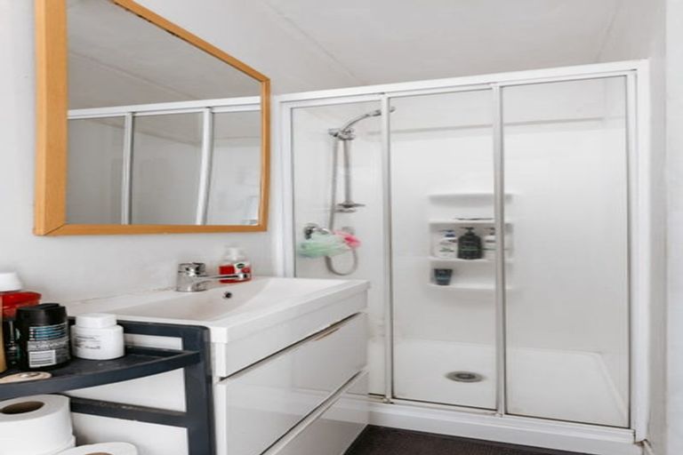 Photo of property in 590 Maunganui Road, Mount Maunganui, 3116