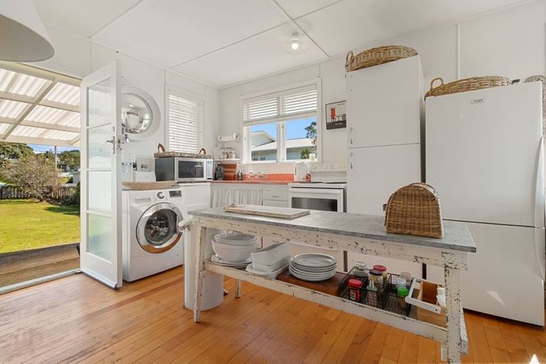 Photo of property in 15 Shaw Road, Waihi Beach, 3611
