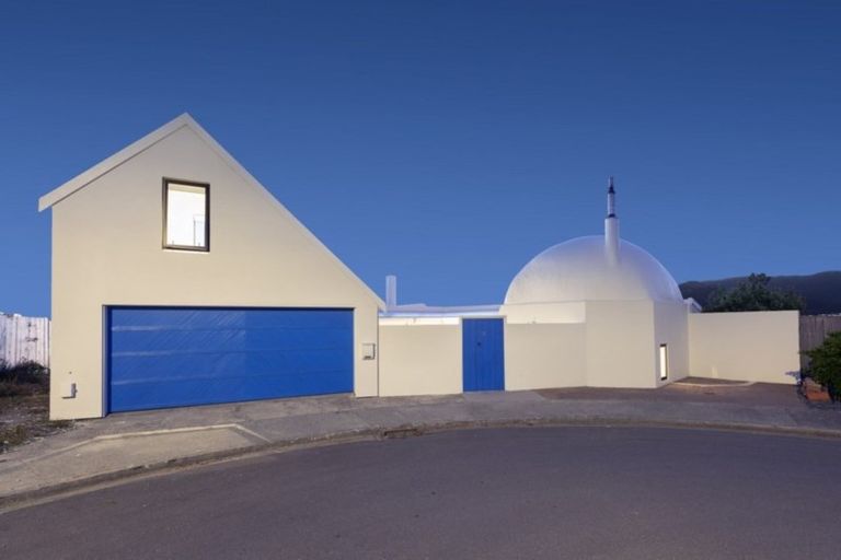 Photo of property in 12 Earn Place, Southgate, Wellington, 6023