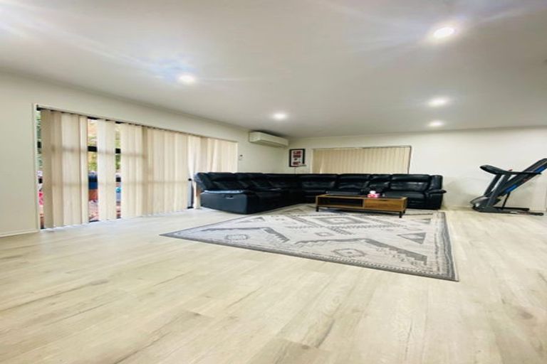 Photo of property in 1/117 Clevedon Road, Papakura, 2110