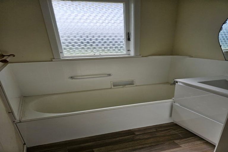 Photo of property in 11 Cricket Place, Melville, Hamilton, 3206