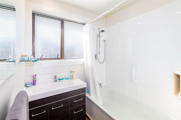 Photo of property in 8 Erin Crescent, Mairehau, Christchurch, 8013