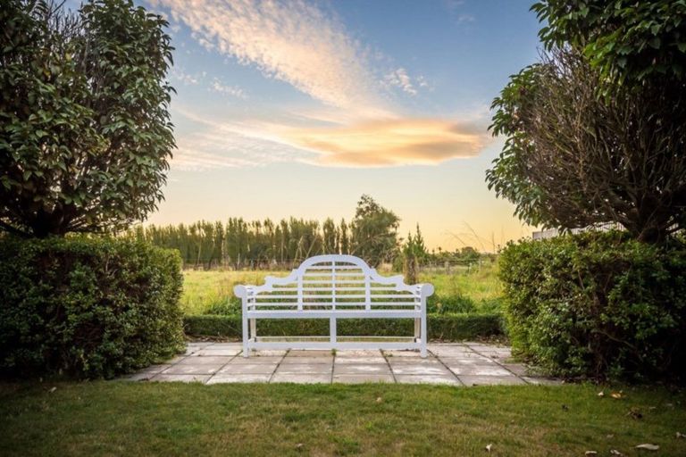 Photo of property in 6 Leabridge Mews, Harewood, Christchurch, 8051