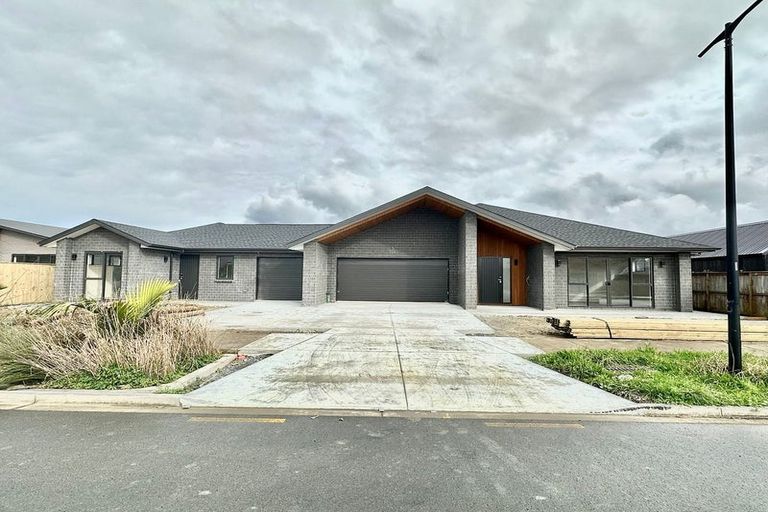 Photo of property in 10 Benjamin Place, Clevedon, Papakura, 2582