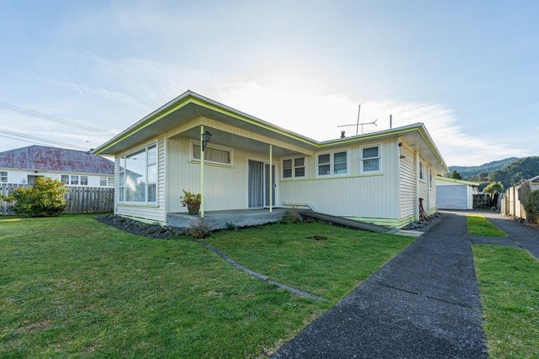 Photo of property in 24 Ngatai Street, Taumarunui, 3920