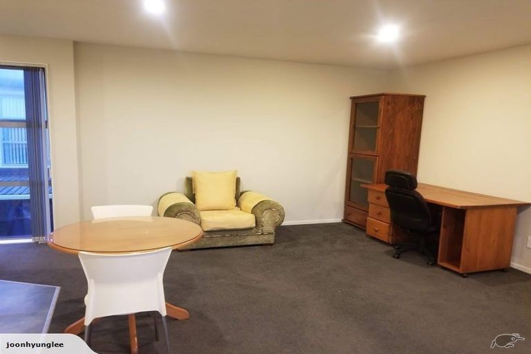 Photo of property in 194 Porchester Road, Takanini, 2112