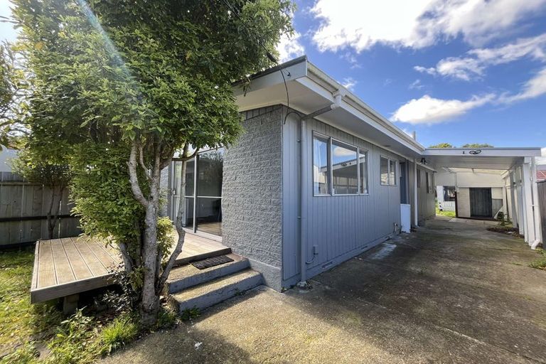 Photo of property in 2/71 Hikurangi Street, Trentham, Upper Hutt, 5018