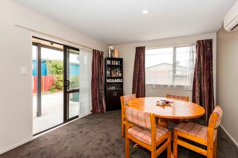 Photo of property in 24 Sylvia Street, Parklands, Christchurch, 8083