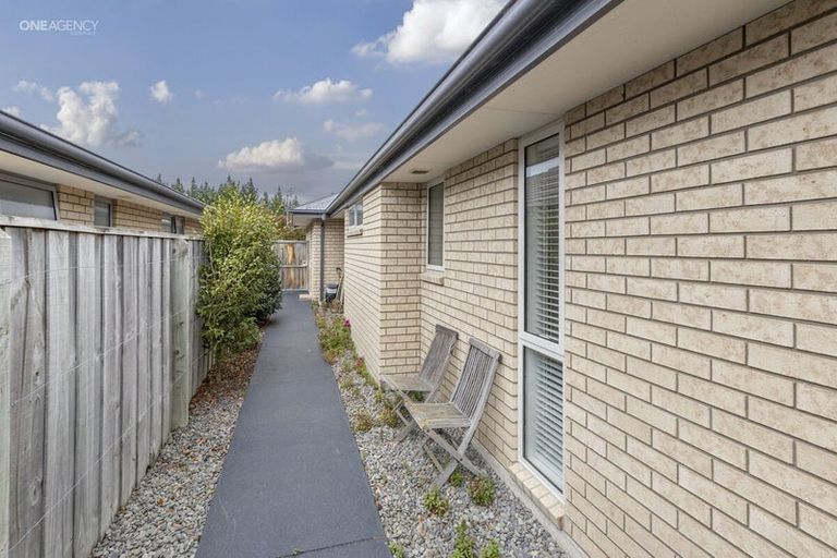 Photo of property in 12 Hakatere Road, Pegasus, 7612