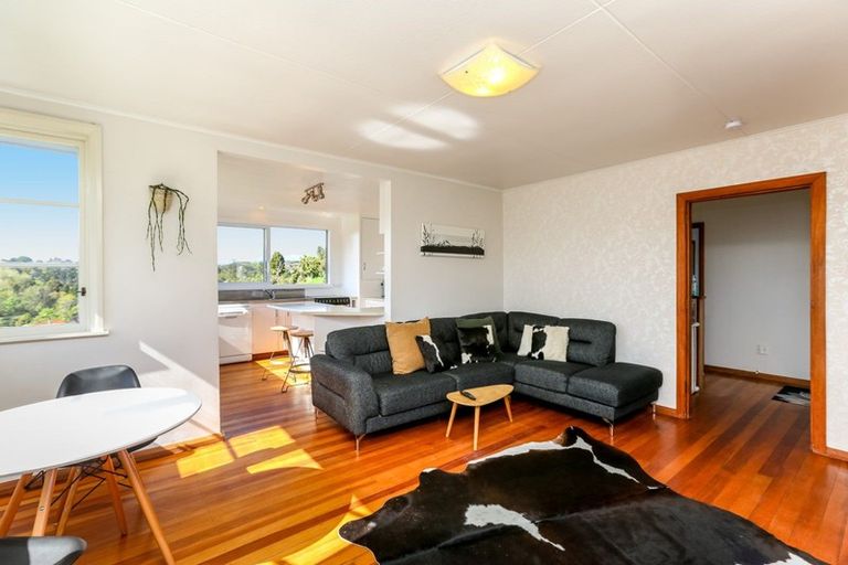 Photo of property in 89 Frankley Road, Frankleigh Park, New Plymouth, 4310