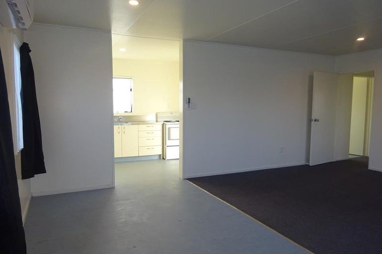 Photo of property in 9b Kilkee Terrace, Flaxmere, Hastings, 4120