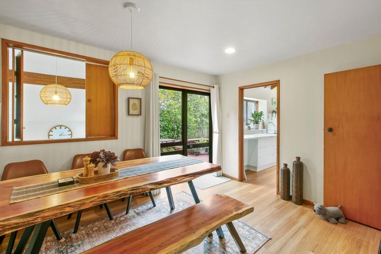 Photo of property in 11 Cannon Street, Westown, New Plymouth, 4310