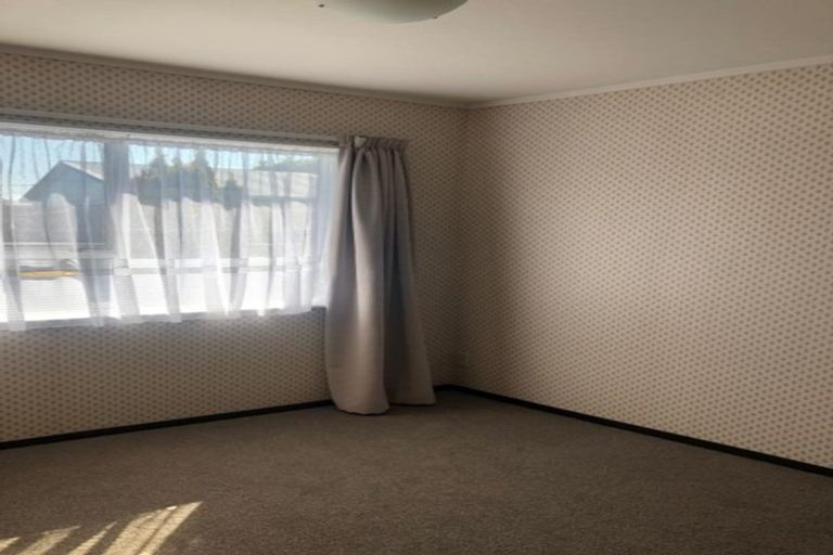 Photo of property in 70b Rimu Street, Waikanae, 5036