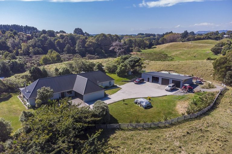 Photo of property in 70 Te Hapua Road, Te Horo, Otaki, 5581