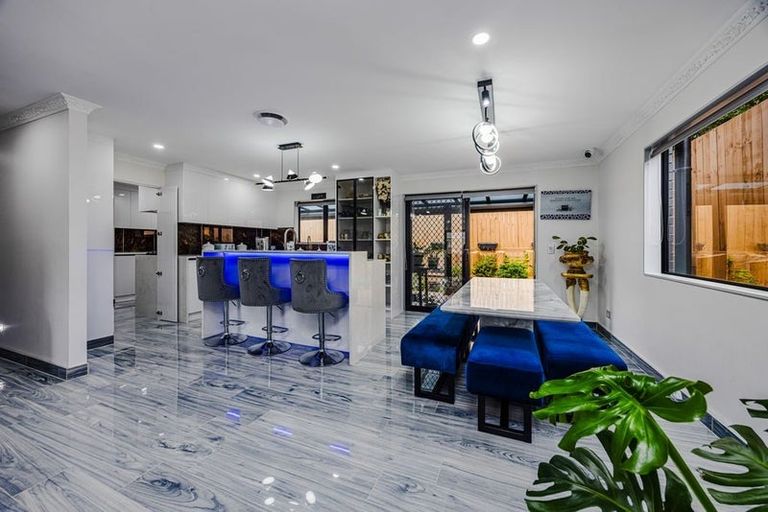 Photo of property in 29a Plumley Crescent, Mangere, Auckland, 2022