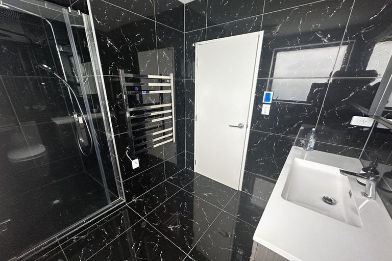 Photo of property in 25 Onekiritea Road, Hobsonville, Auckland, 0616