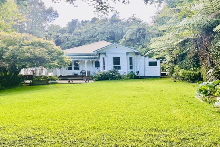 Photo of property in 160a Frankley Road, Frankleigh Park, New Plymouth, 4310