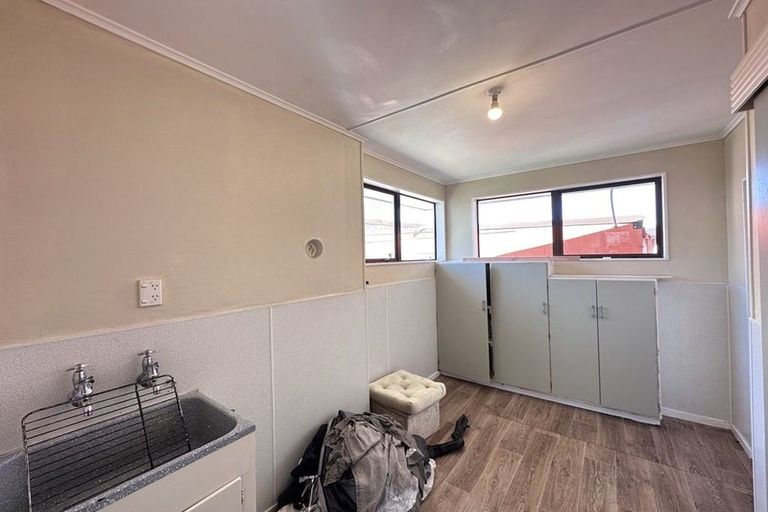 Photo of property in 44 Royston Street, Rosehill, Papakura, 2113