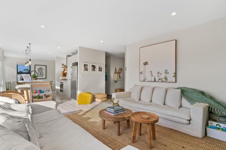 Photo of property in 16 Kahu Drive, Mangawhai, 0505