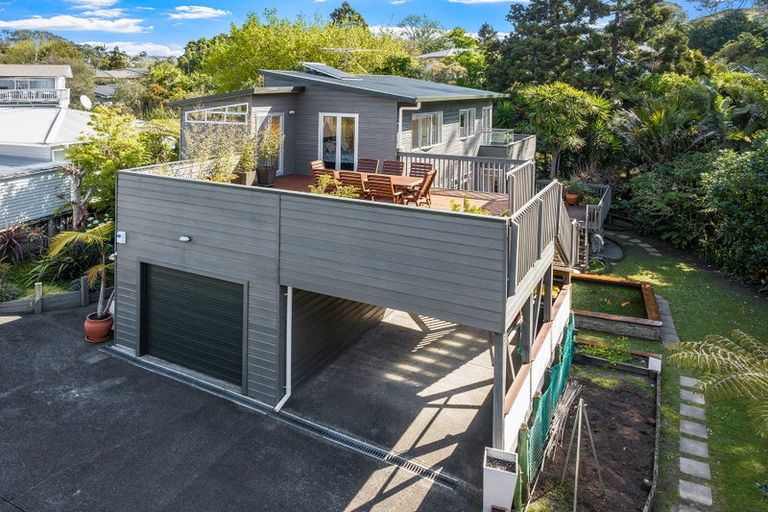 Photo of property in 2/17 Infidel Place, Torbay, Auckland, 0630