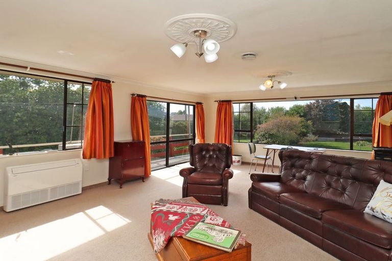 Photo of property in 15 Clyde Street, Oamaru North, Oamaru, 9400