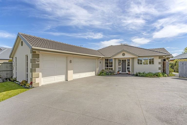 Photo of property in 51 Glasnevin Drive, Casebrook, Christchurch, 8051