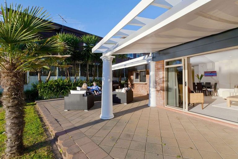 Photo of property in 3/3 Omana Road, Milford, Auckland, 0620