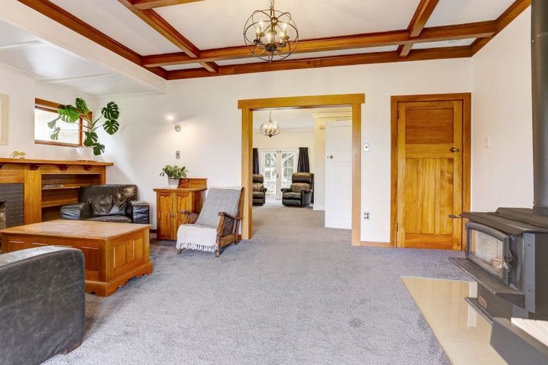 Photo of property in 943 Ruatangata Road, Whangaehu, Whanganui, 4581