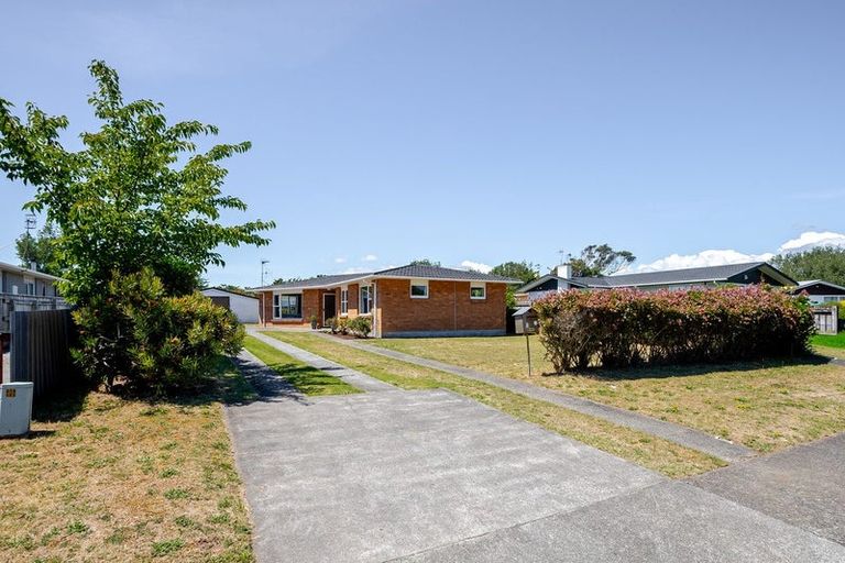 Photo of property in 41 Toru Road, Paraparaumu Beach, Paraparaumu, 5032