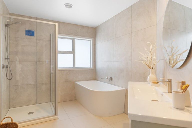 Photo of property in 43 Matenga Street, Waikanae, 5036