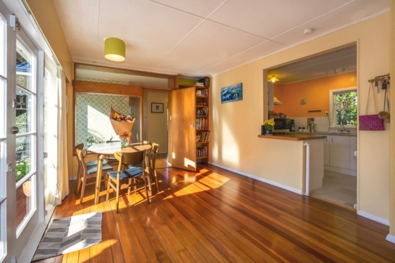 Photo of property in 110 Rawhiti Road, Pukerua Bay, 5026