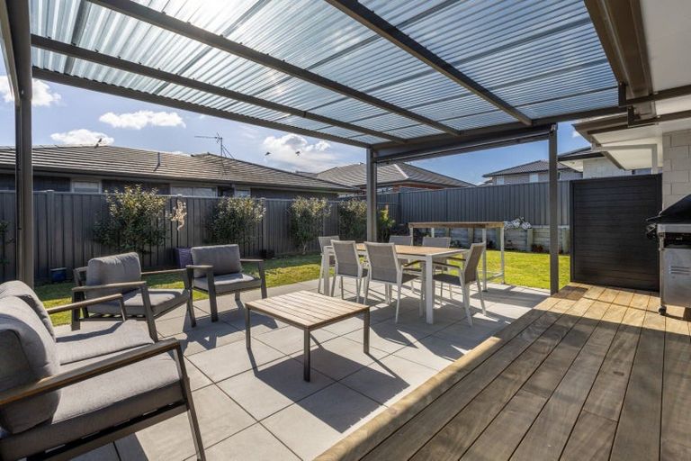 Photo of property in 6 Turnbridge Street, Pyes Pa, Tauranga, 3112
