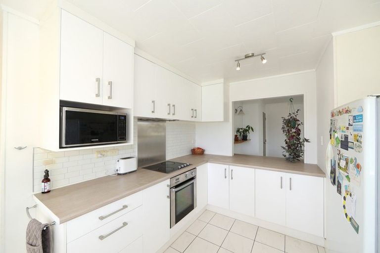 Photo of property in 39 Glamorgan Avenue, Tamatea, Napier, 4112