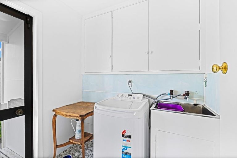 Photo of property in 9 Weir Crescent, Onerahi, Whangarei, 0110