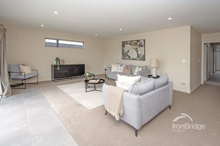 Photo of property in 14 Charente Way, Yaldhurst, Christchurch, 8042