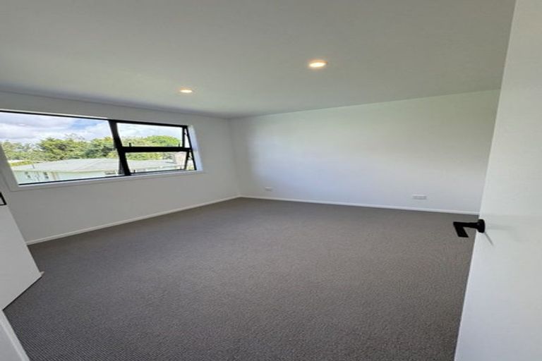 Photo of property in 26f Brennan Avenue, Te Atatu Peninsula, Auckland, 0610